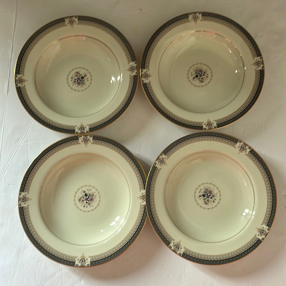 Mikasa Grande Ivory L5504 Tropez set of 4 plates